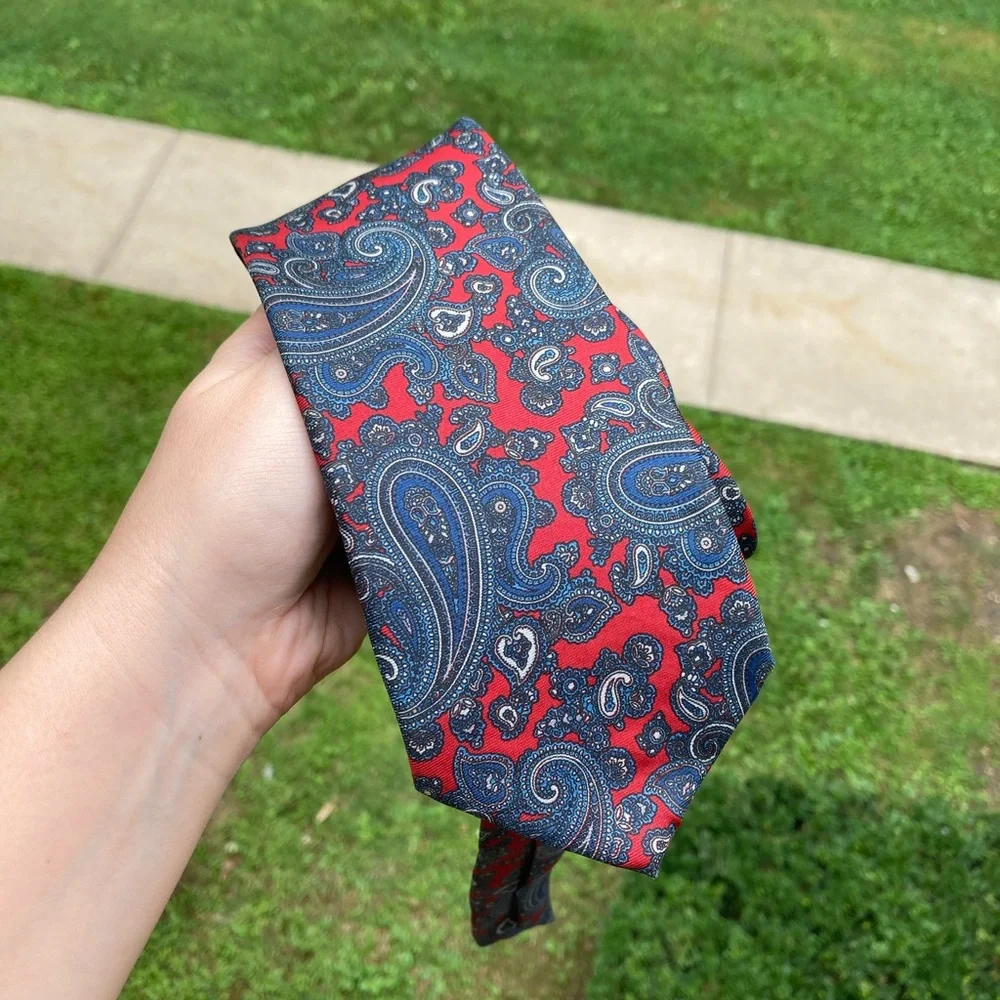 Envoy 100% Silk Red Tie With Blue Paisley Pattern